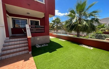Bel appartement au rez-de-chaussée bien situé à Los Altos (Orihuela Costa)