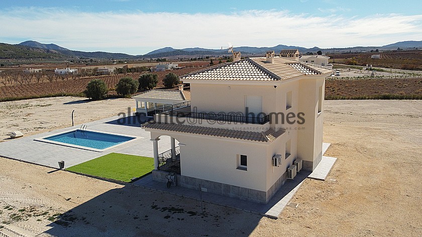 Nieuwbouwwoningen in Pinoso in Alicante Dream Homes