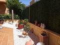 Villa met 3 slaapkamers, gemeenschappelijk zwembad en gastenappartement in Alicante Dream Homes API 1122