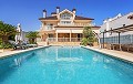 Amplia villa a 100 m del mar, 5 dormitorios y 4 baños. in Alicante Dream Homes API 1122