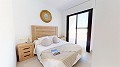 Villa de lujo de 3 dormitorios con piscina cerca del golf, el aeropuerto y la escuela internacional in Alicante Dream Homes API 1122