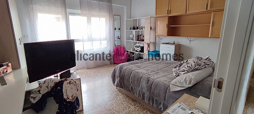 Magnificent 3 Bed Flat in Sax  in Alicante Dream Homes