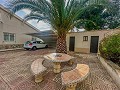 Schöne Villa zwischen Sax und Elda mit Pool und Gästehaus in Alicante Dream Homes API 1122