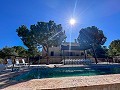 Indrukwekkende villa met 9 slaapkamers in Biar in Alicante Dream Homes API 1122