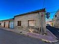 Großes zweistöckiges Haus in Pinoso in Alicante Dream Homes API 1122