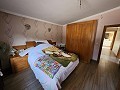 Casa de 2 dormitorios con casa de invitados de 1 dormitorio y piscina. in Alicante Dream Homes API 1122