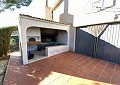 Villa de 3 habitaciones y 1 baño en excelente ubicación con piscina y casa de huéspedes de 2 pisos en Sax in Alicante Dream Homes API 1122