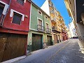 Groot huis met te renoveren garages in het centrum van Villena in Alicante Dream Homes API 1122