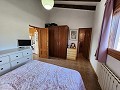 Grote ruime villa met 2 slaapkamers, zwembad en serre in Alicante Dream Homes API 1122