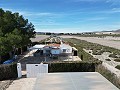 Preciosa casa de 2 dormitorios con piscina, agua corriente y energía solar. in Alicante Dream Homes API 1122