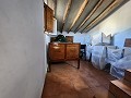 Maison de campagne de 5 chambres et 1 salle de bain à Caudete in Alicante Dream Homes API 1122