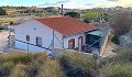Villa Walk to Town con 3 dormitorios y espacio para piscina in Alicante Dream Homes API 1122