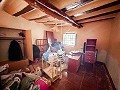 Geräumiges Landhaus mit 8 Zimmern zum Renovieren in Yecla in Alicante Dream Homes API 1122