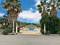Belle villa avec piscine et 5 chambres à Sax in Alicante Dream Homes API 1122
