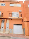 Stadthaus mit 3 Schlafzimmern und 2 Bädern, Gemeinschaftspool und Garage in Alicante Dream Homes API 1122