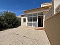 Villa de 2 dormitorios en una calle privada in Alicante Dream Homes API 1122