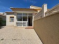 Villa de 2 dormitorios en una calle privada in Alicante Dream Homes API 1122